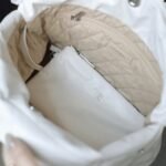 Chanel 22 Handbag White With Silver 42Cm AS3261 - Image 6