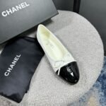 Chanel Ballerina Flat Shoes In White - Image 5