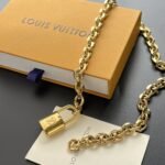 Louis Vuitton LV Edge Necklace Cadenas MP2993 - Image 3