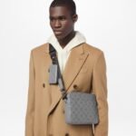 Louis Vuitton Duo Messenger Monogram Shadow Anthracite Gray 26Cm LV M46104 - Image 10
