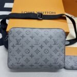 Louis Vuitton Duo Messenger Monogram Shadow Anthracite Gray 26Cm LV M46104 - Image 3