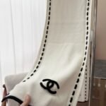 Chanel CC Logo Cashmere Scarf White 180Cm - Image 2