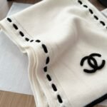 Chanel CC Logo Cashmere Scarf White 180Cm - Image 4