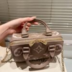 Louis Vuitton Speedy Bandoulière 20 Tourterelle Gray 20Cm M46575 - Image 5