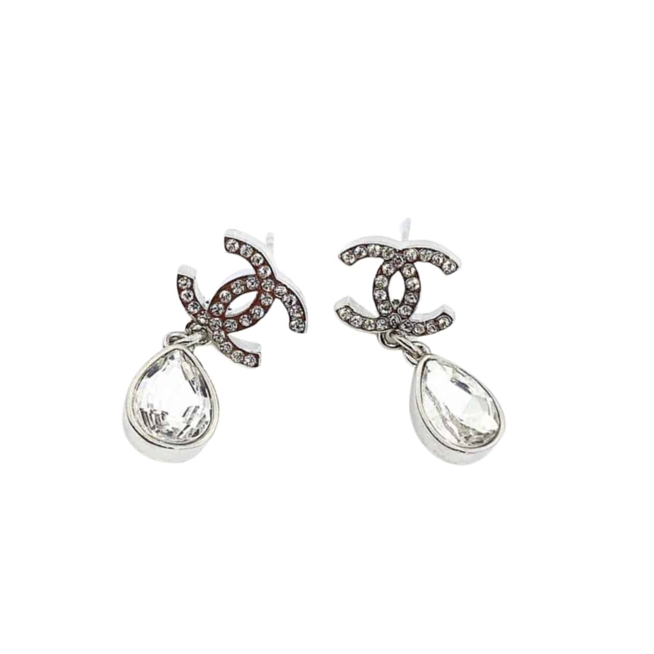 xr:d:DAF4OnkYemU:1392,j:824580055941516366,t:24031109 Chanel CC Earrings - Image 1