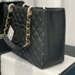 Chanel Caviar Grand Shopping Tote Black 33Cm - Image 3