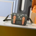 Louis Vuitton Satchel Wearable Wallet Khaki 19Cm M26969 - Image 2